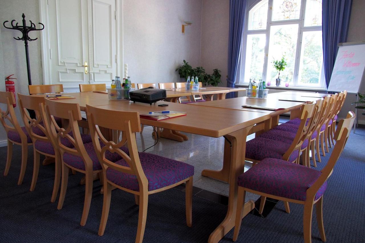Hotel Schlossvilla Derenburg Екстериор снимка